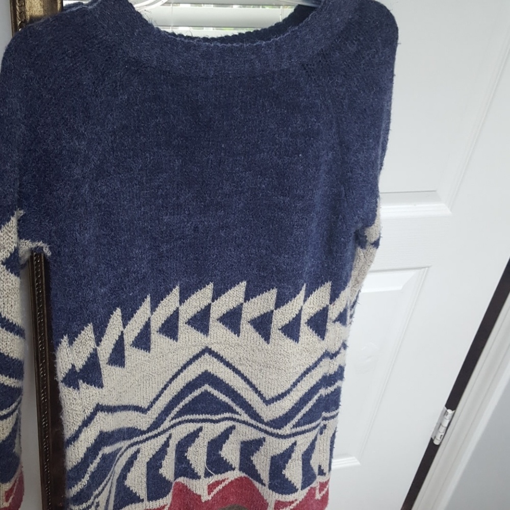 Sweater - Picture 4 of 5